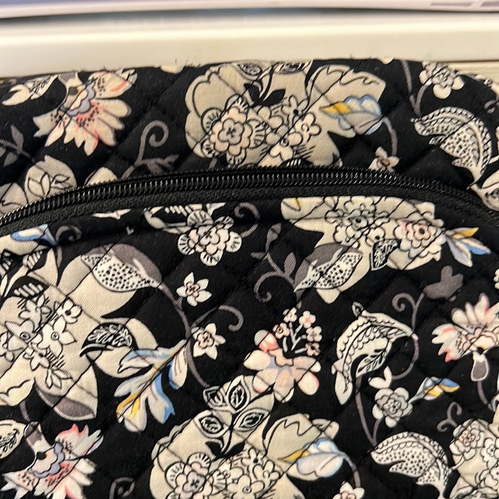 Cosmetic bag